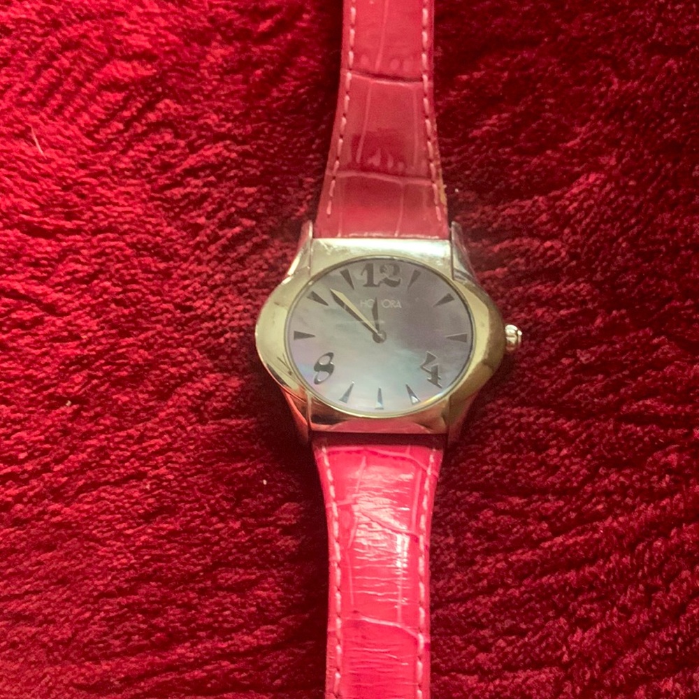 Red Honora pearl watch